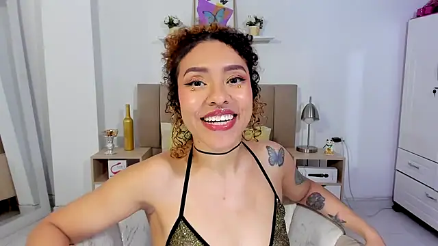 Zoe Gruber online show from 06.25.26