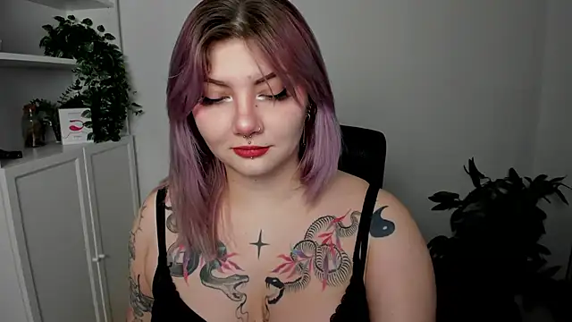 GabbiePerfect online show from 04.12.26