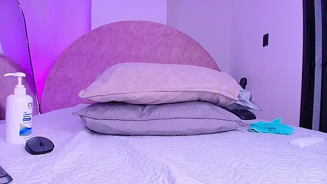 violett lo online show from 12.19.25