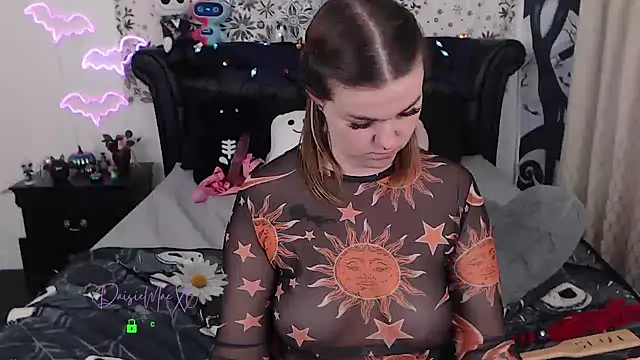 DaisieMaeXO online show from 10.07.25