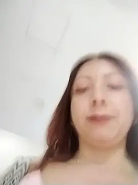 Snapshot of malusexy33 chatting on 10.28.25 malusexy33 online show from 10.28.25