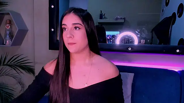 Snapshot of Sussy_Bell01 chatting on 12.09.24 Sussy Bell01 online show from 12.09.24