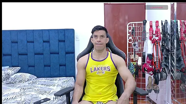 JoseRumbero26 online show from 04.15.26