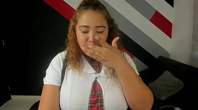 I am yours- online show from 02.21.25