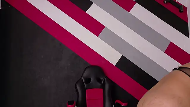 I am yours- online show from 10.10.25