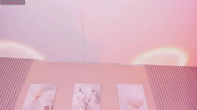 Lilly 2809  online show from 06.04.26