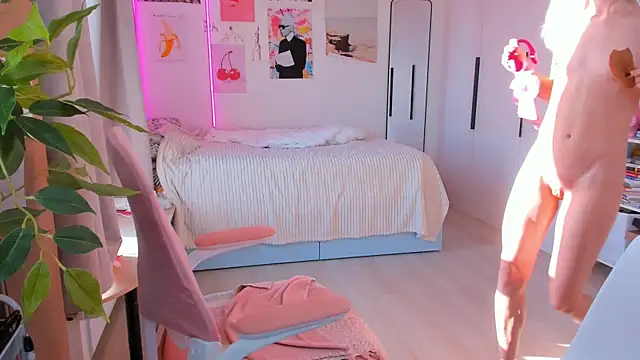 Lily Young online show from 06.02.26