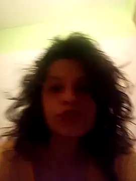 Julieta Paz online show from 04.25.26