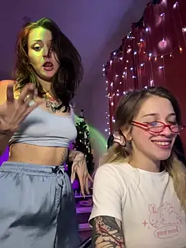 Dooubletroublee online show from 01.19.25