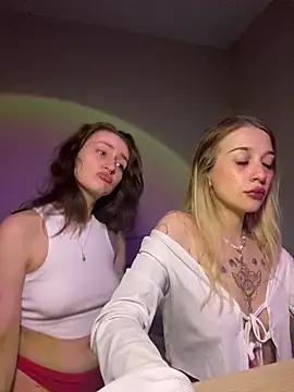 Dooubletroublee online show from 03.05.25