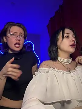 Dooubletroublee online show from 03.15.26