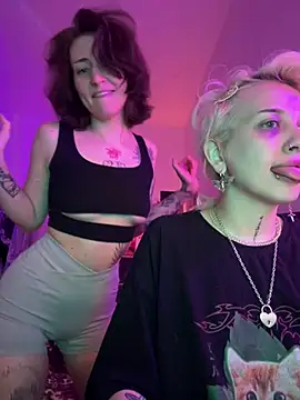 Dooubletroublee online show from 06.05.26