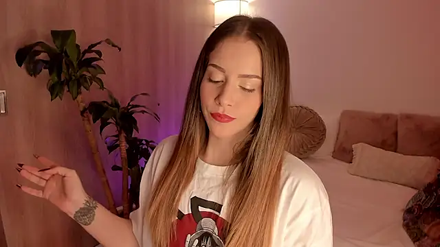 Snapshot of Lady_lacey05 chatting on 02.04.26 Lady lacey05 online show from 02.04.26