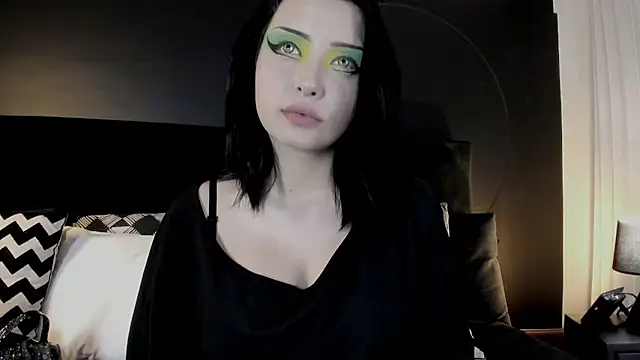 Adeelinee online show from 07.28.26