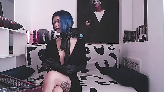 Snapshot of god_x_girl chatting on 03.21.25 god x girl online show from 03.21.25