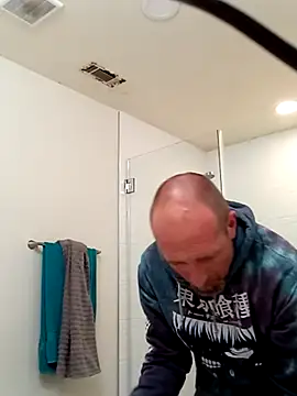 El Gizmo online show from 02.28.25