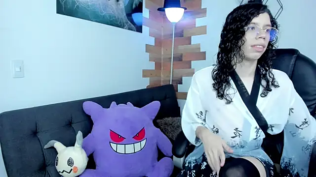 Snapshot of Angel_Dust18 chatting on 12.30.24 Angel Dust18 online show from 12.30.24