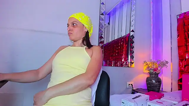 KatteMoss online show from 02.18.26