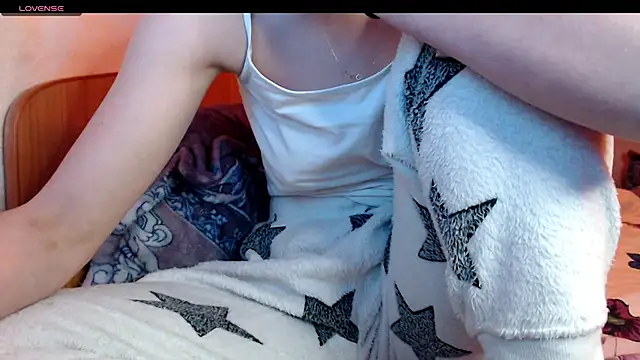 Snapshot of Perversdemlni chatting on 02.25.25 Perversdemlni online show from 02.25.25