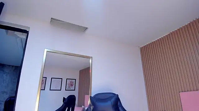 Snapshot of Dakota_diaz_ chatting on 02.27.25 Dakota diaz online show from 02.27.25