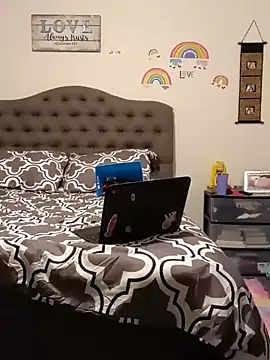 cosmicgoddess369 online show from 03.21.25