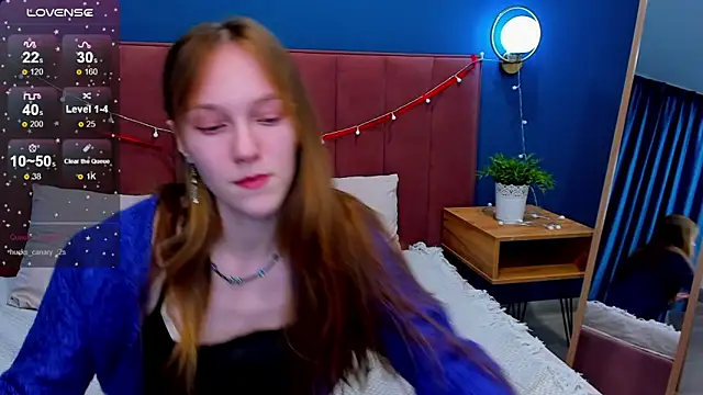 Snapshot of VanillaKelly chatting on 02.11.25 VanillaKelly online show from 02.11.25