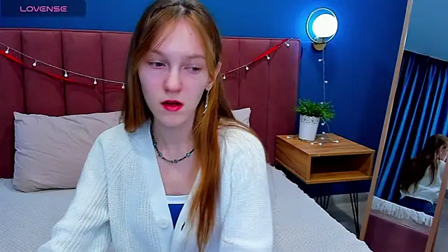 VanillaKelly online show from 02.12.25