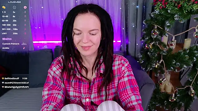 Snapshot of CoreyJane chatting on 12.23.24 CoreyJane online show from 12.23.24