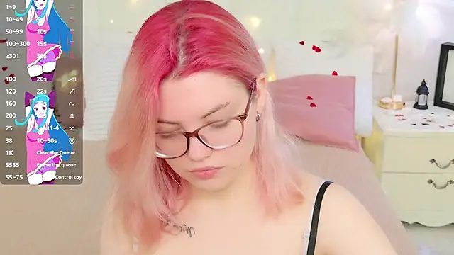 Lisa Adam online show from 02.09.26