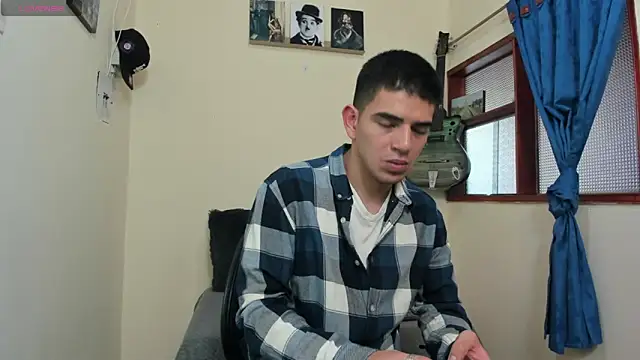 Snapshot of Ares_Johnson chatting on 02.04.25 Ares Johnson online show from 02.04.25
