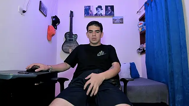 Snapshot of Ares_Johnson chatting on 02.19.25 Ares Johnson online show from 02.19.25