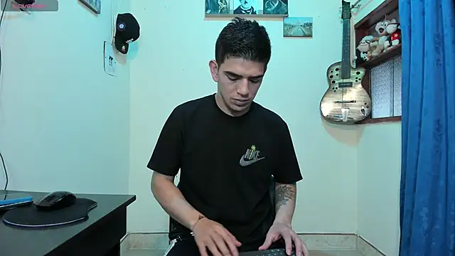 Snapshot of Ares_Johnson chatting on 03.14.25 Ares Johnson online show from 03.14.25