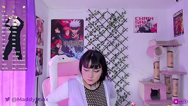 Snapshot of MaddyFooxx chatting on 04.30.26 MaddyFooxx online show from 04.30.26