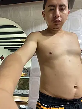 Snapshot of DanielGomez9 chatting on 02.17.25 DanielGomez9 online show from 02.17.25