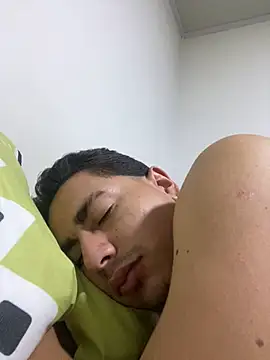 Snapshot of DanielGomez9 chatting on 03.09.25 DanielGomez9 online show from 03.09.25