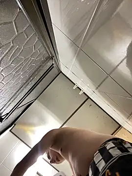 Snapshot of DanielGomez9 chatting on 03.16.25 DanielGomez9 online show from 03.16.25