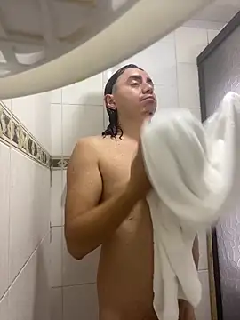 DanielGomez9 online show from 04.12.26