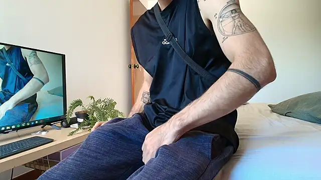 ALEJANDRO BIGCOCK online show from 07.11.26
