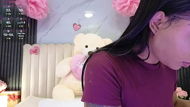 Madiee Rhea online show from 04.24.26