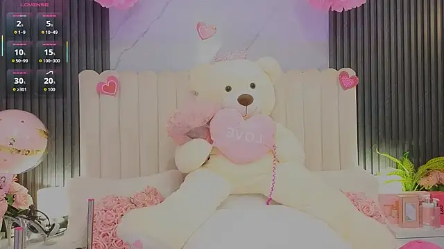 Madiee Rhea online show from 04.28.26