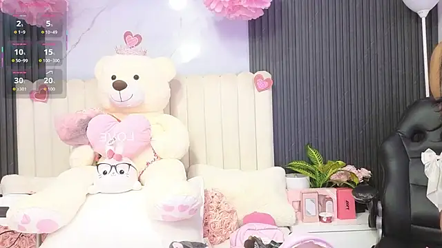 Madiee Rhea online show from 04.30.26
