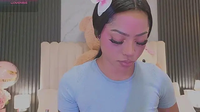 Madiee Rhea online show from 06.03.26