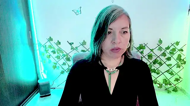 Lady breaks hearts online show from 02.24.26