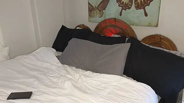 Snapshot of Thekatievogue chatting on 12.09.24 Thekatievogue online show from 12.09.24