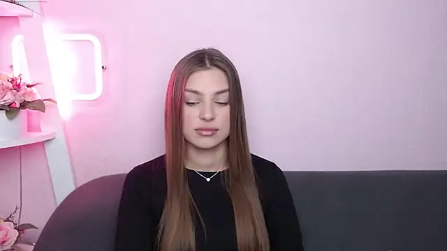 Snapshot of MilanaAngelAs chatting on 04.18.26 MilanaAngelAs online show from 04.18.26