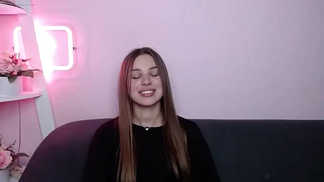 Snapshot of MilanaAngelAs chatting on 04.18.26 MilanaAngelAs online show from 04.18.26