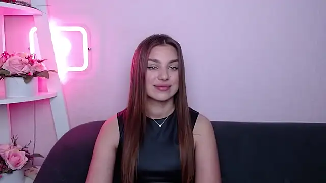 Snapshot of MilanaAngelAs chatting on 04.19.26 MilanaAngelAs online show from 04.19.26