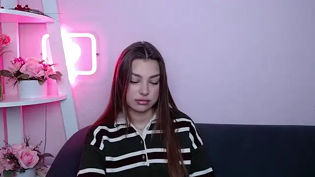 Snapshot of MilanaAngelAs chatting on 04.24.26 MilanaAngelAs online show from 04.24.26