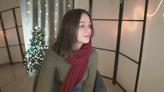 Addelin Moon online show from 12.31.24