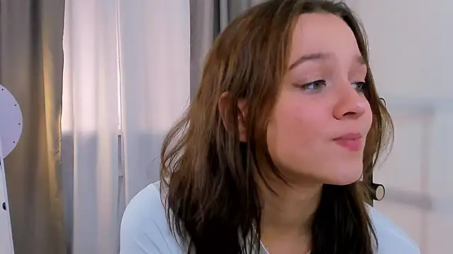 Addelin Moon online show from 09.12.25